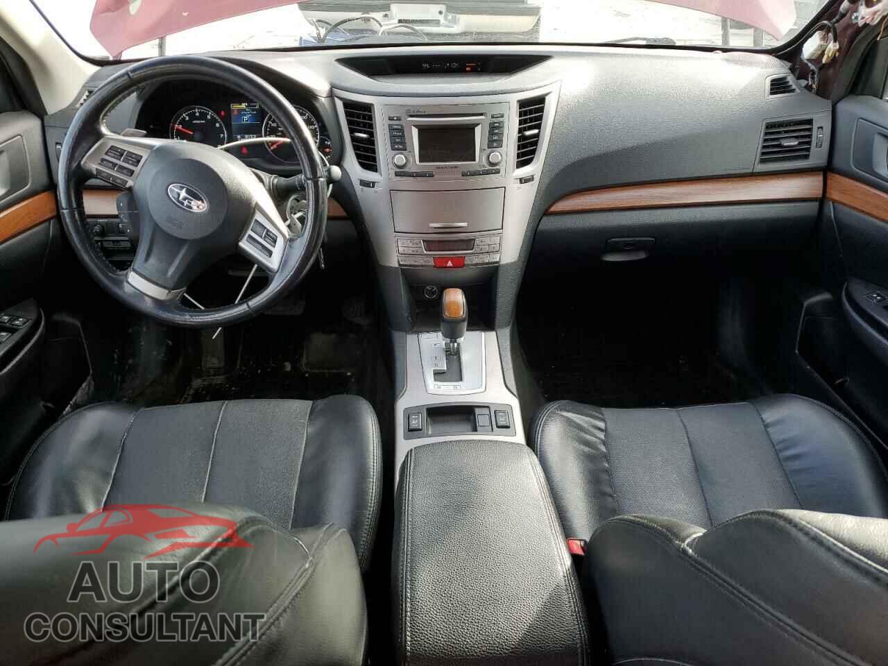 SUBARU OUTBACK 2014 - 4S4BRBLC4E3200137
