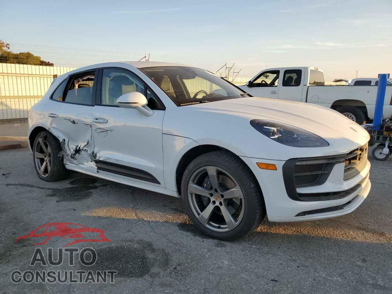 PORSCHE MACAN BASE 2024 - WP1AA2A58RLB11395