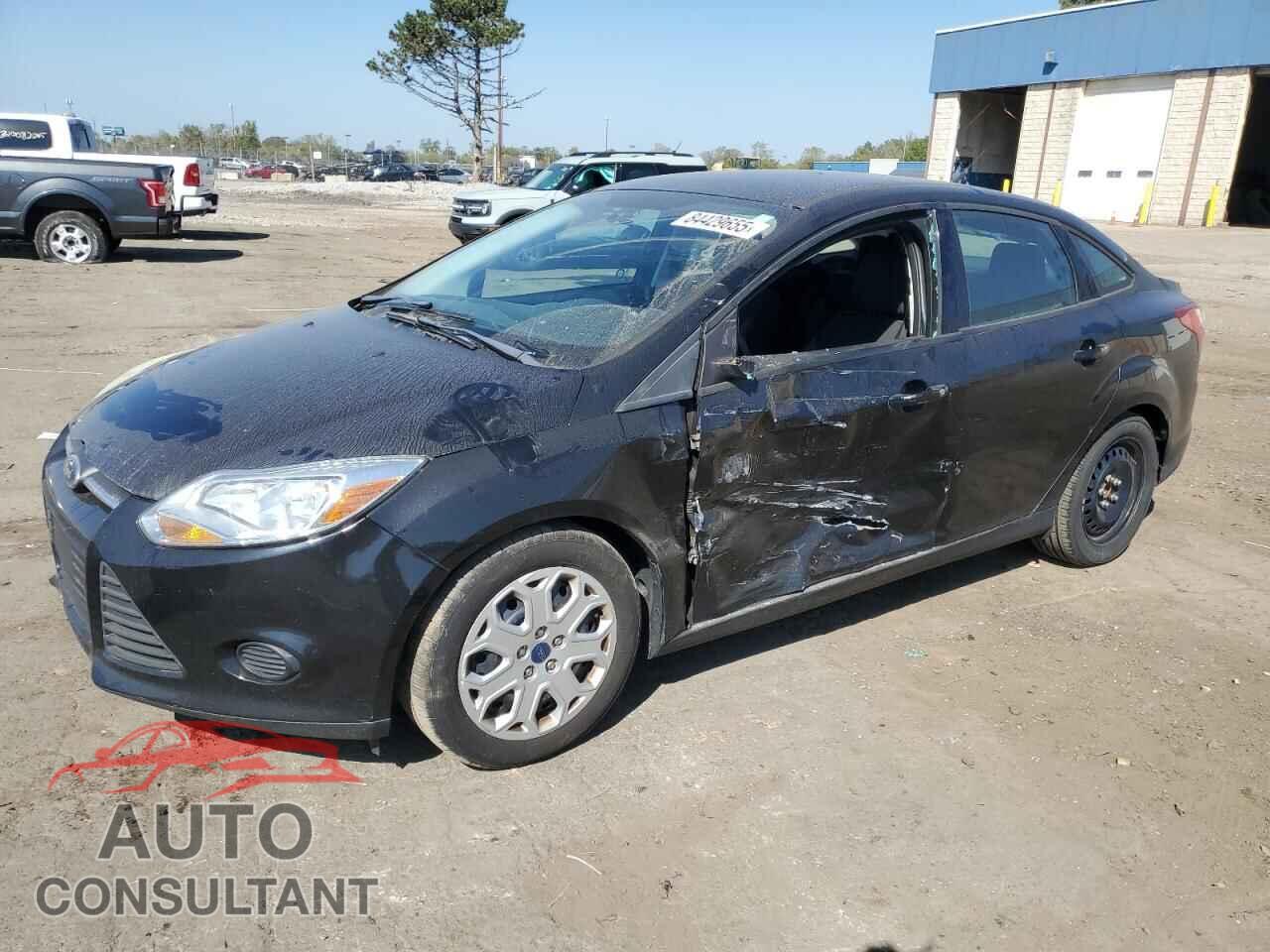 FORD FOCUS 2014 - 1FADP3F29EL214780