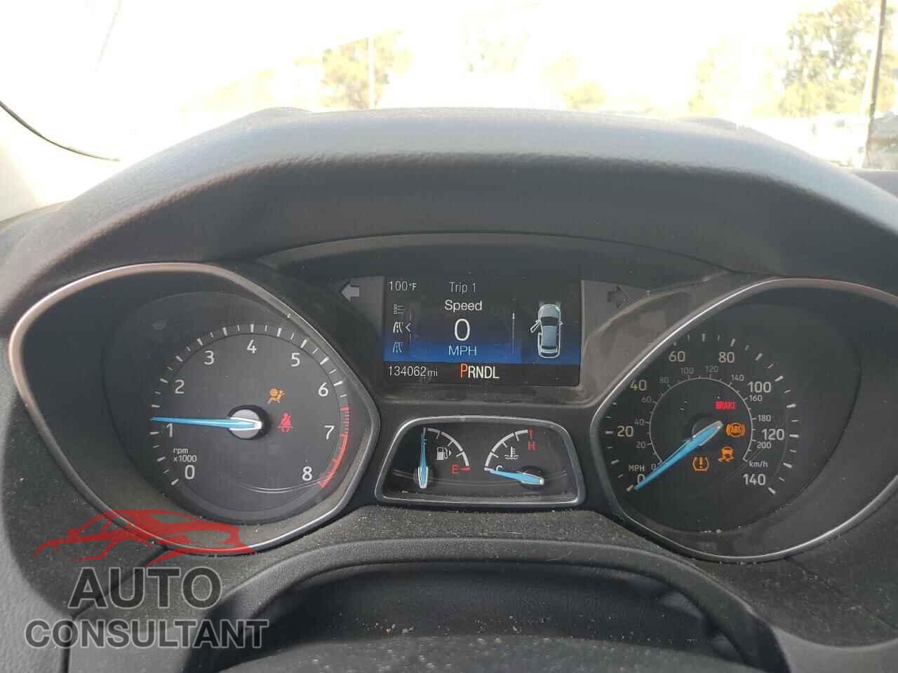 FORD FOCUS 2018 - 1FADP3F25JL298896