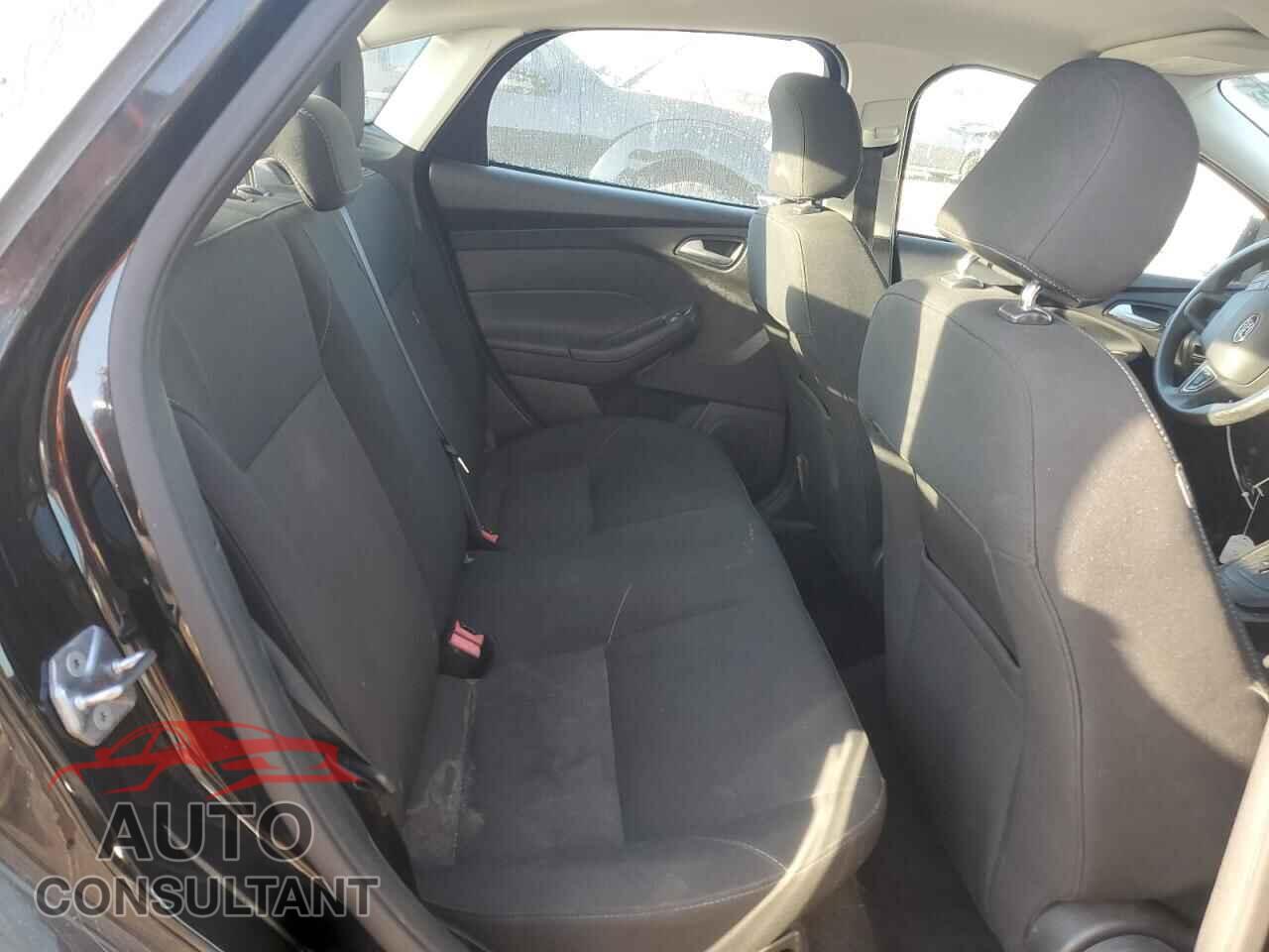 FORD FOCUS 2017 - 1FADP3FE0HL284361