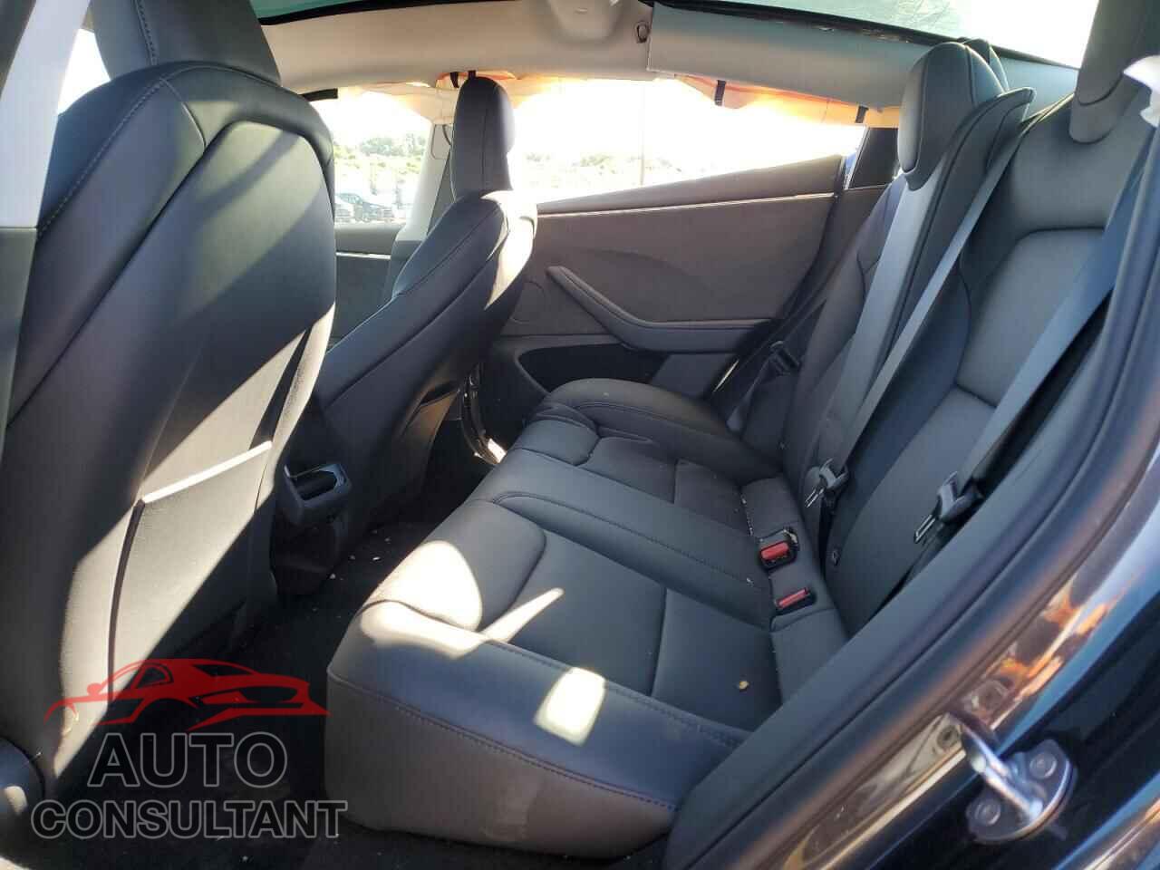 TESLA MODEL 3 2025 - 5YJ3E1EB3SF926749