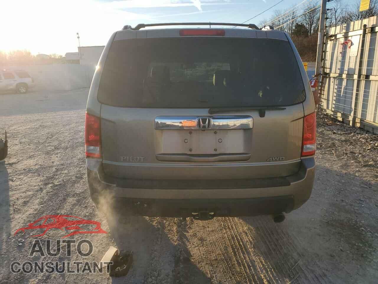 HONDA PILOT 2011 - 5FNYF4H5XBB028059