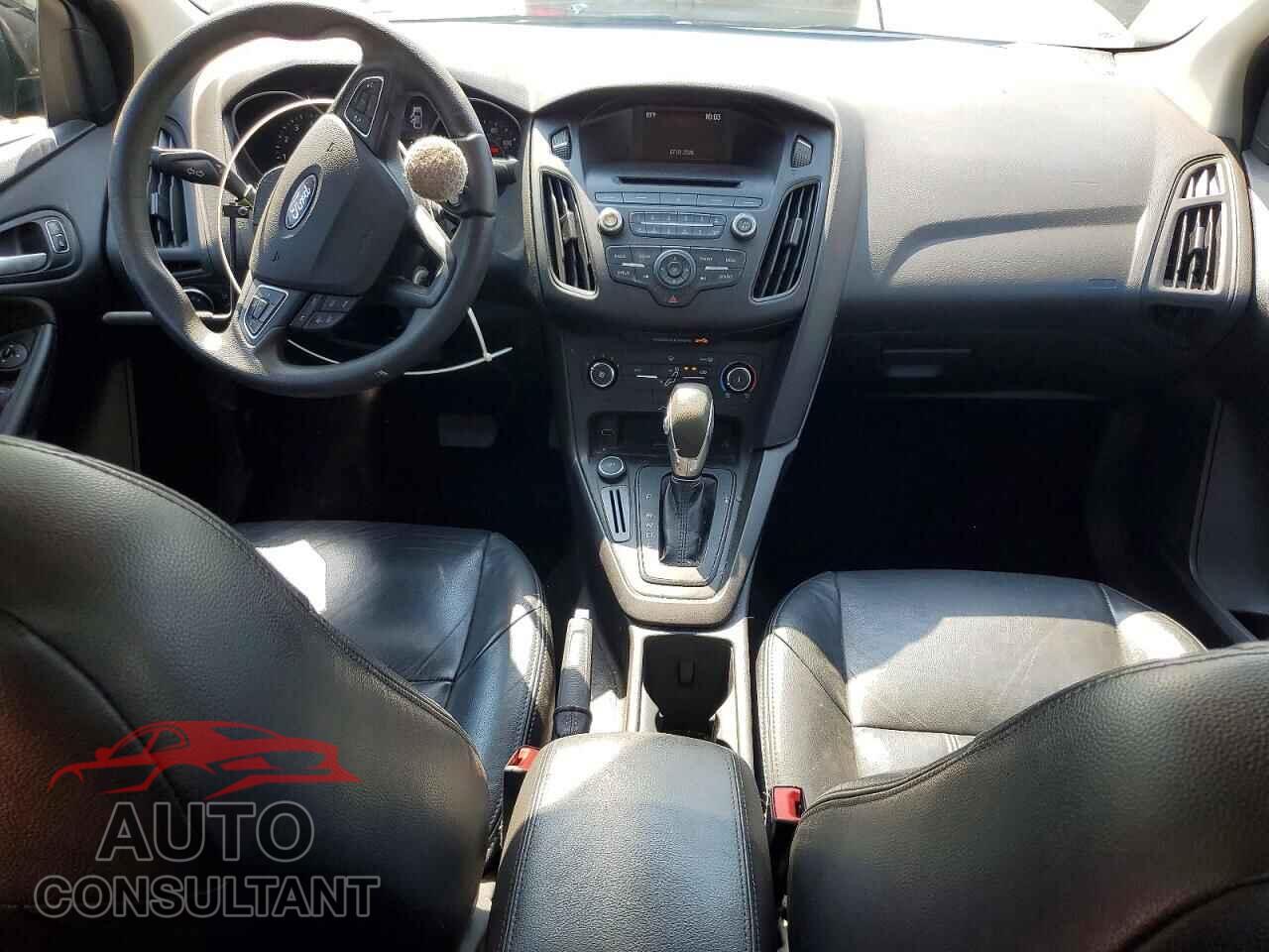 FORD FOCUS 2017 - 1FADP3F28HL322084