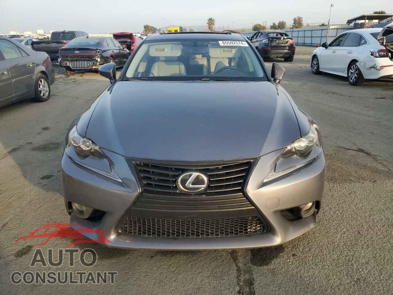 LEXUS IS 2014 - JTHBF1D22E5010613