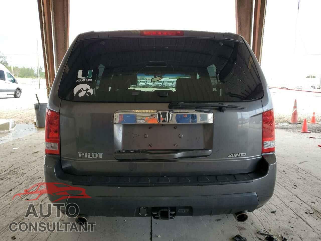 HONDA PILOT 2011 - 5FNYF4H63BB056357