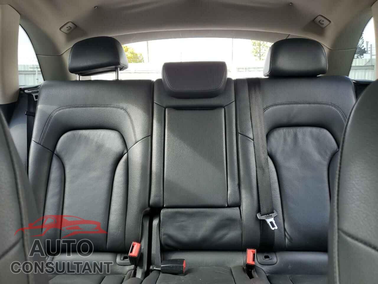 AUDI Q5 2011 - WA1CFAFP6BA047045