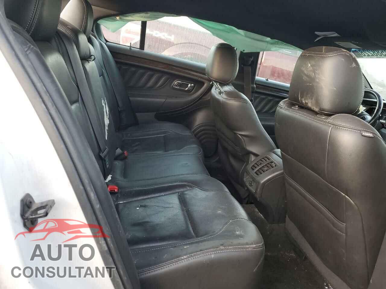 FORD TAURUS 2011 - 1FAHP2FW5BG113304