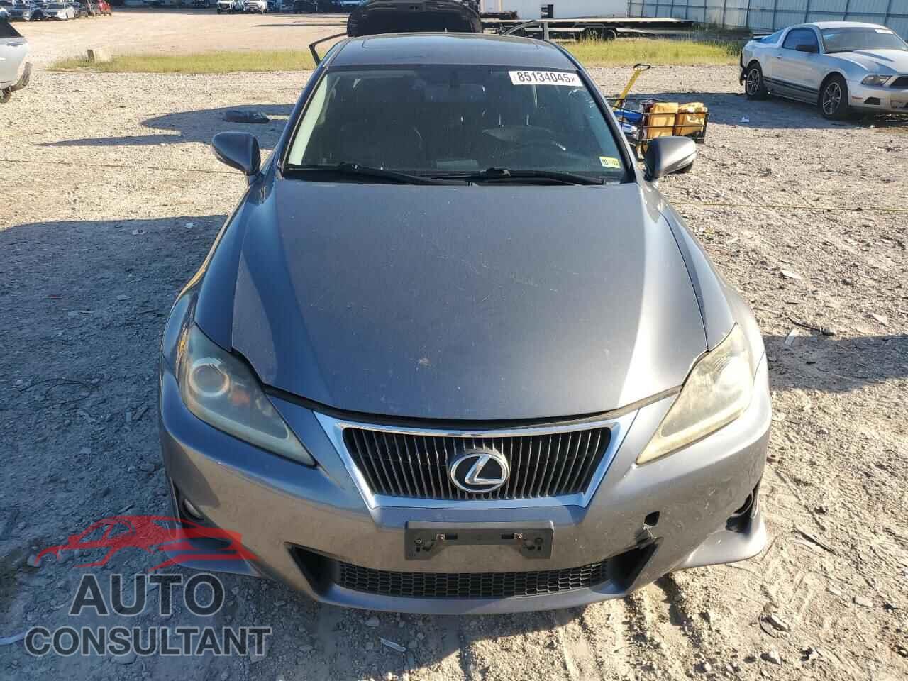 LEXUS IS 2013 - JTHCF5C24D5061638