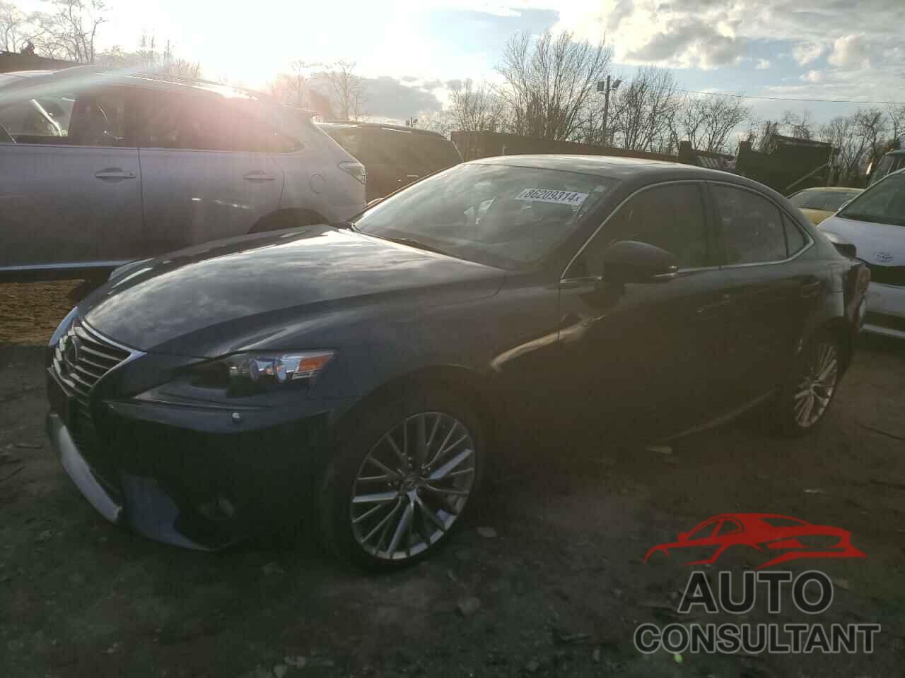 LEXUS IS 2014 - JTHCF1D21E5011739