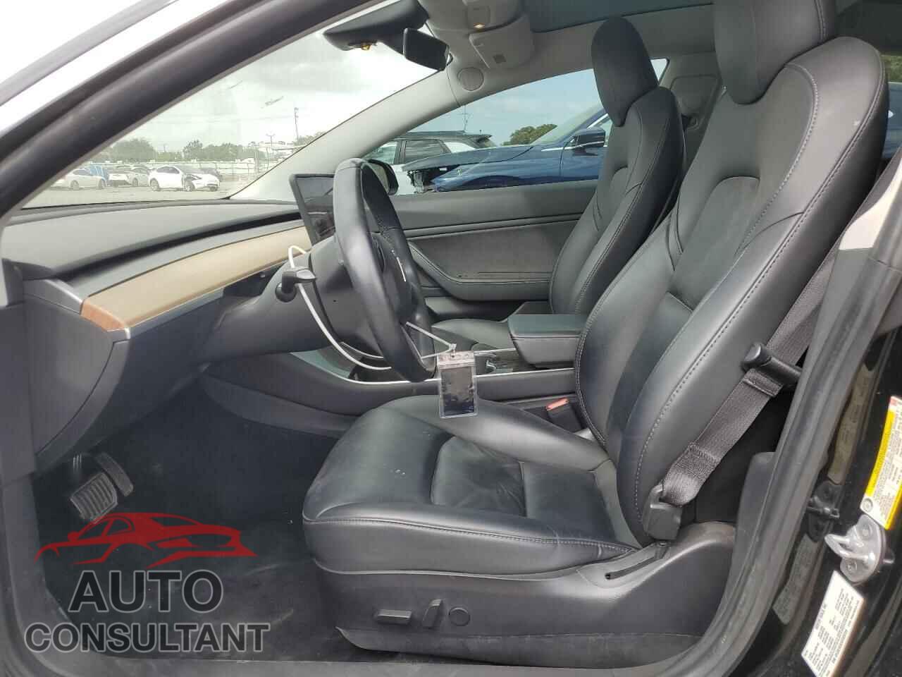 TESLA MODEL 3 2019 - 5YJ3E1EA7KF325724