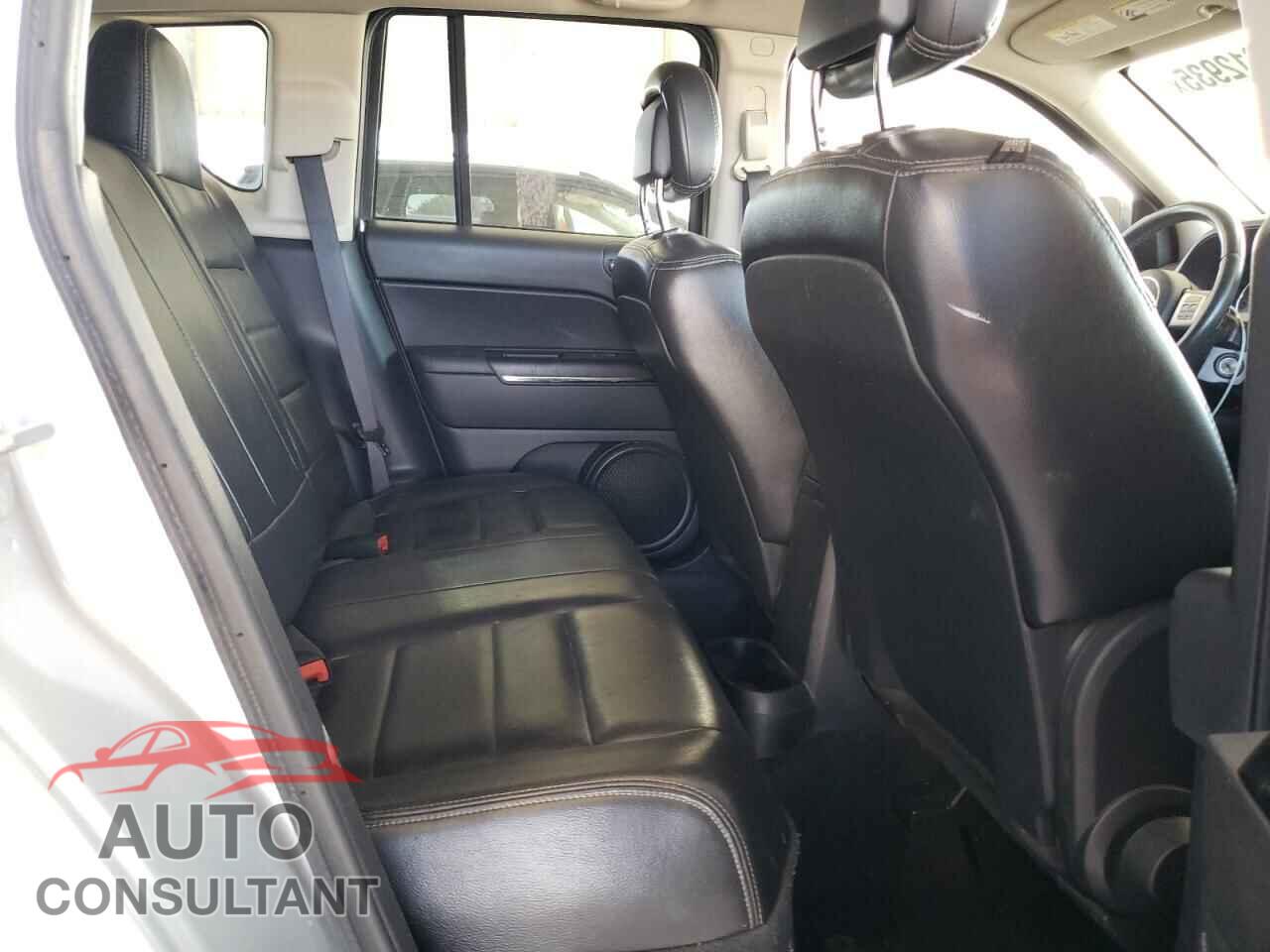 JEEP COMPASS 2011 - 1J4NF5FB1BD244529