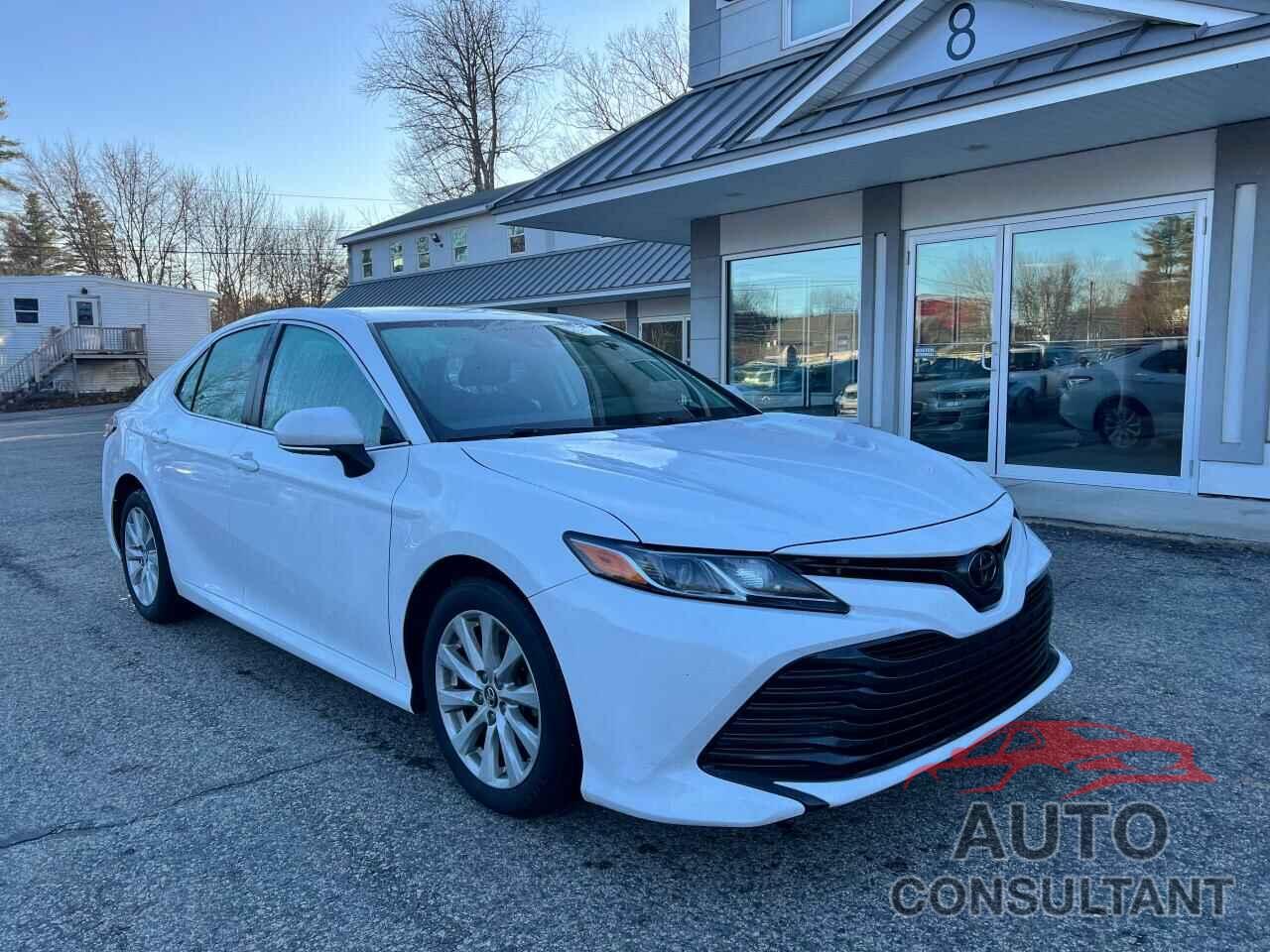 TOYOTA CAMRY 2019 - 4T1B11HK8KU234640