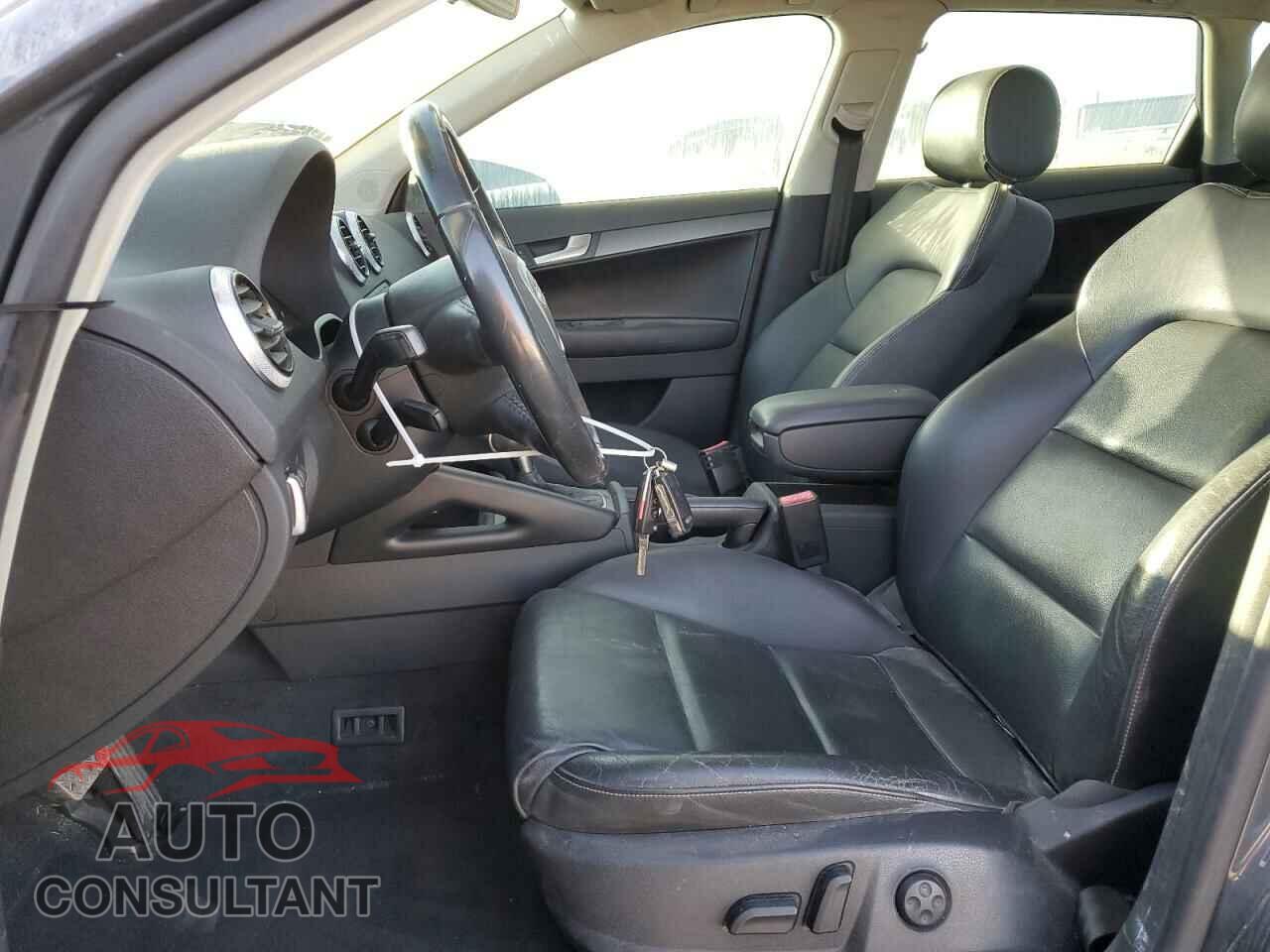 AUDI A3 2012 - WAUBEAFM1CA032851