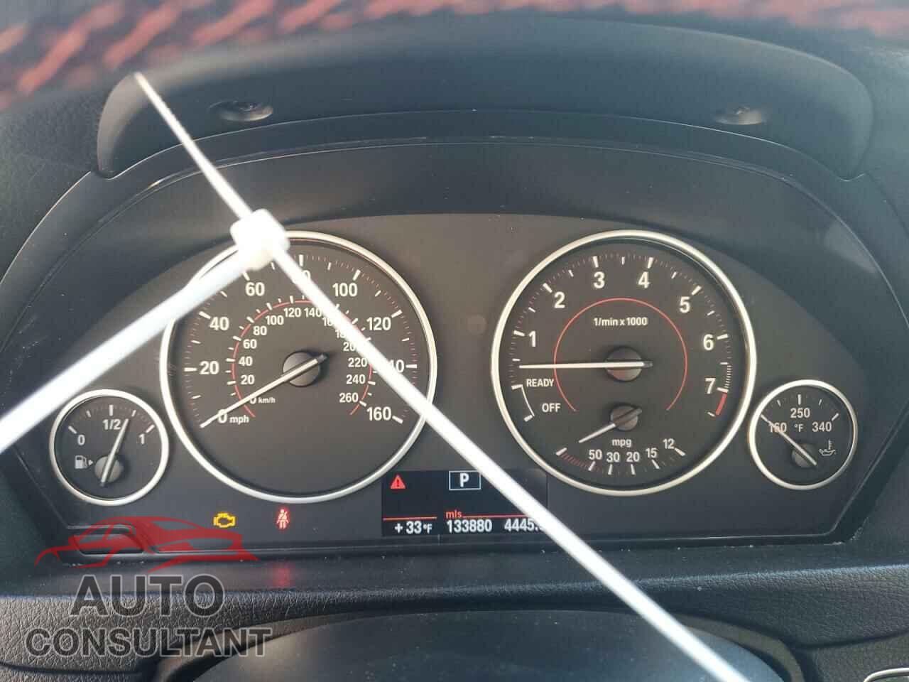 BMW 3 SERIES 2012 - WBA3C1C5XCF433745
