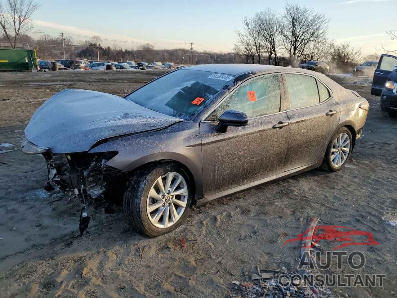 TOYOTA CAMRY 2022 - 4T1C11AK6NU640046