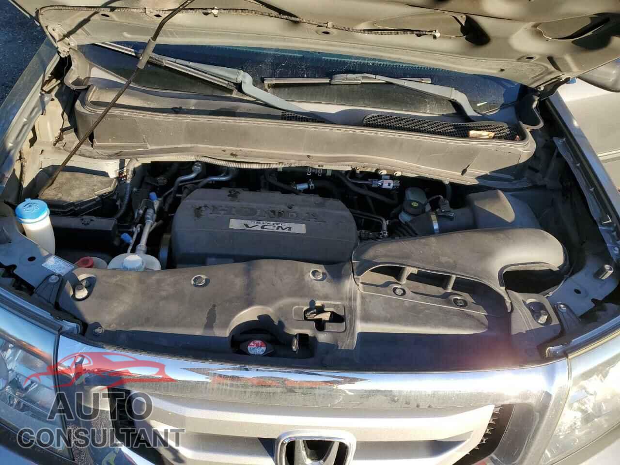 HONDA PILOT 2009 - 5FNYF48559B035401