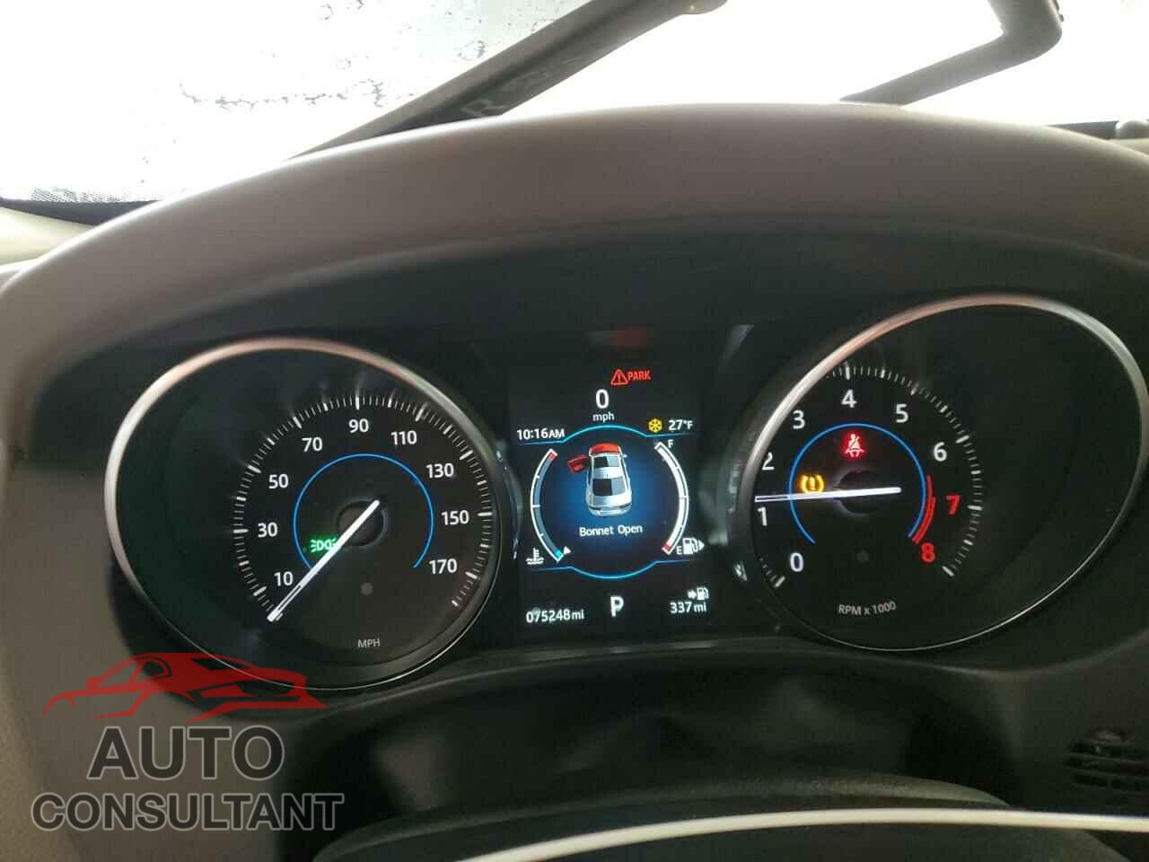 JAGUAR XE 2017 - SAJAR4BG3HA967849
