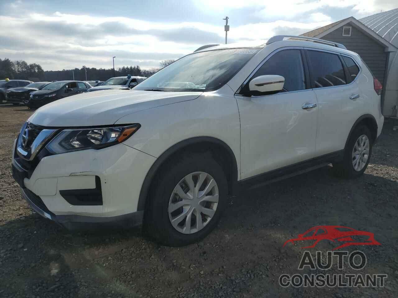 NISSAN ROGUE 2017 - KNMAT2MV8HP561160