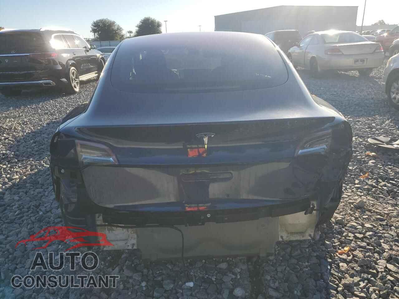 TESLA MODEL 3 2018 - 5YJ3E1EA5JF013688