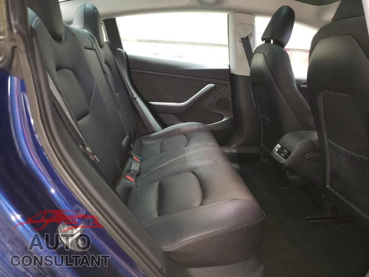 TESLA MODEL 3 2023 - 5YJ3E1EA7PF607823