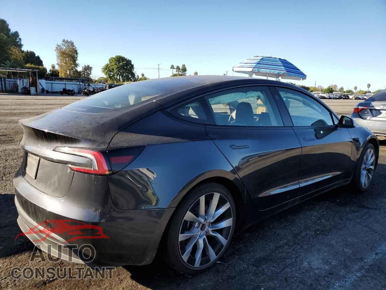 TESLA MODEL 3 2024 - 5YJ3E1EA6RF740866