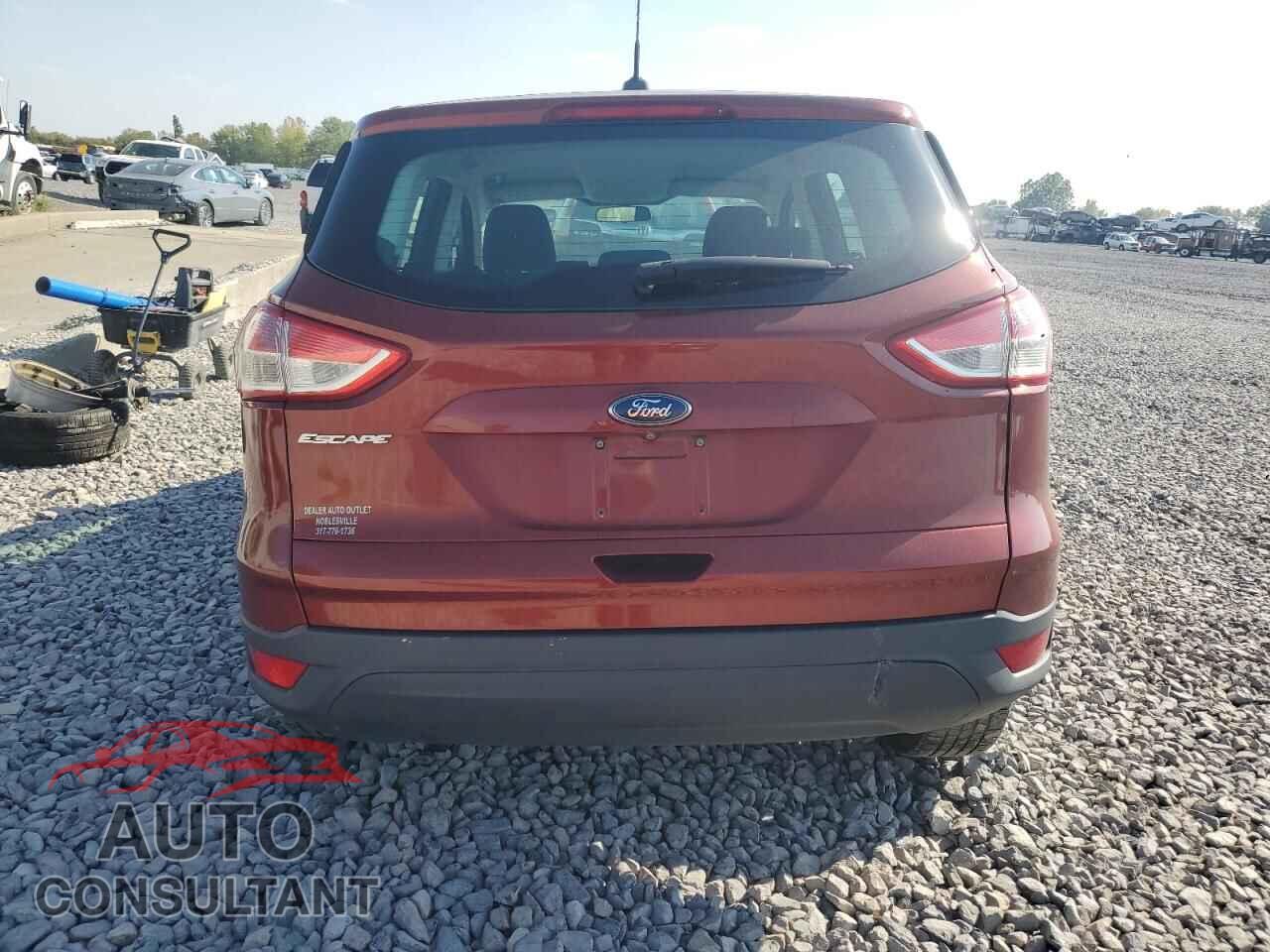FORD ESCAPE 2015 - 1FMCU0F70FUB17869