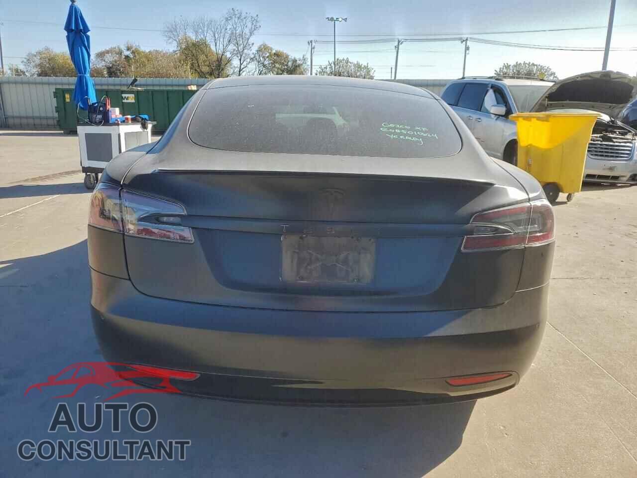 TESLA MODEL S 2020 - 5YJSA1E49LF401950