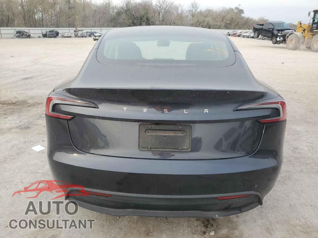 TESLA MODEL 3 2025 - 5YJ3E1EA3SF884736