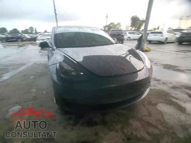 TESLA MODEL 3 2021 - 5YJ3E1EA1MF870871