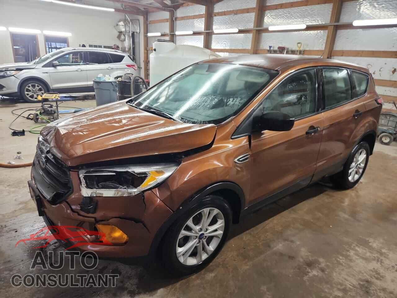 FORD ESCAPE 2017 - 1FMCU0F72HUB50357
