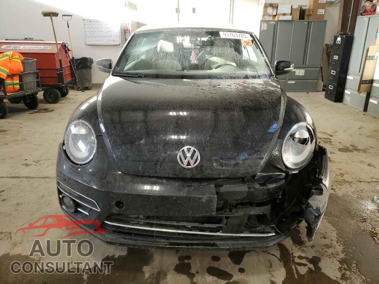 VOLKSWAGEN BEETLE 2018 - 3VW5DAAT9JM517589