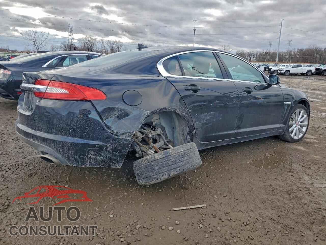 JAGUAR XF 2014 - SAJWJ0EF4E8U22657