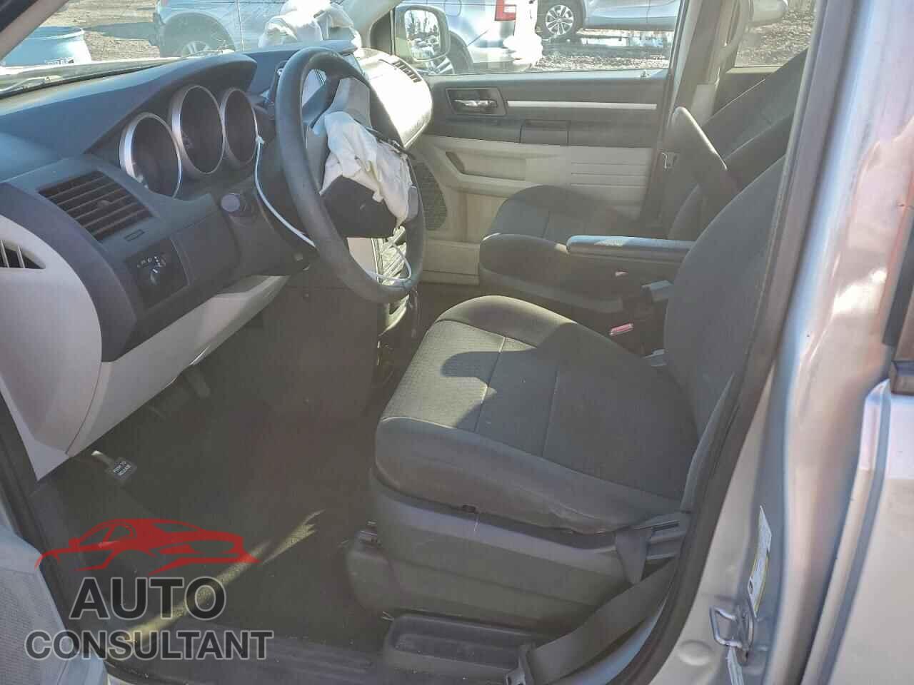 DODGE CARAVAN 2010 - 2D4RN4DE7AR372063