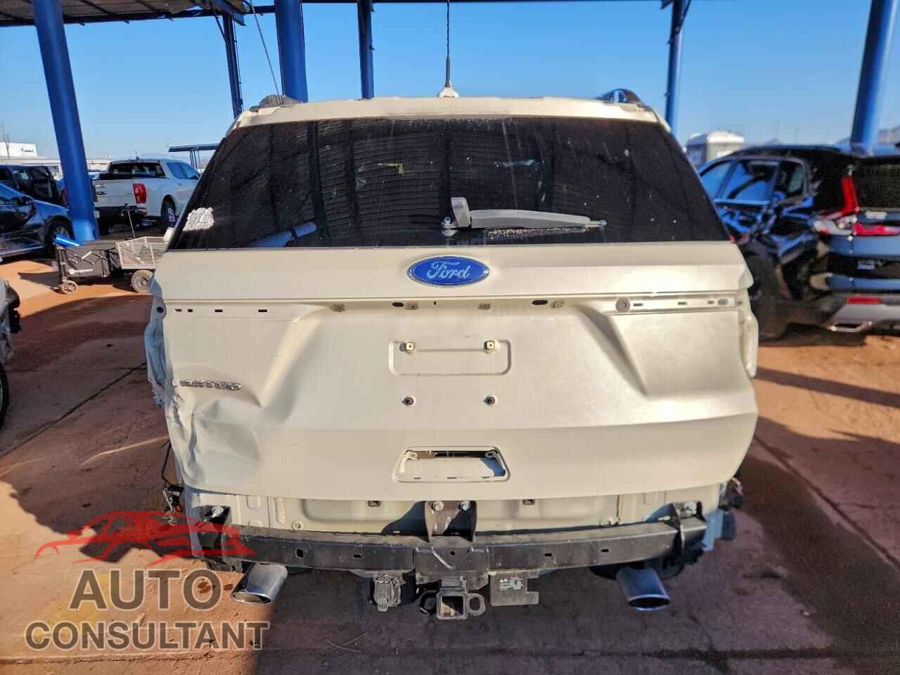 FORD EXPLORER 2018 - 1FM5K7F87JGB56854