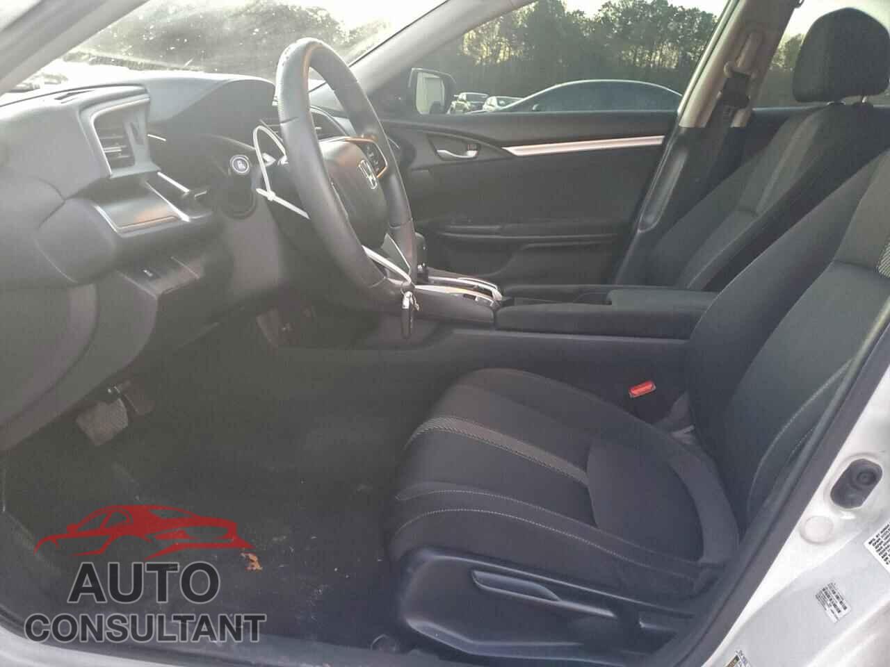 HONDA CIVIC 2017 - 19XFC2F77HE009556