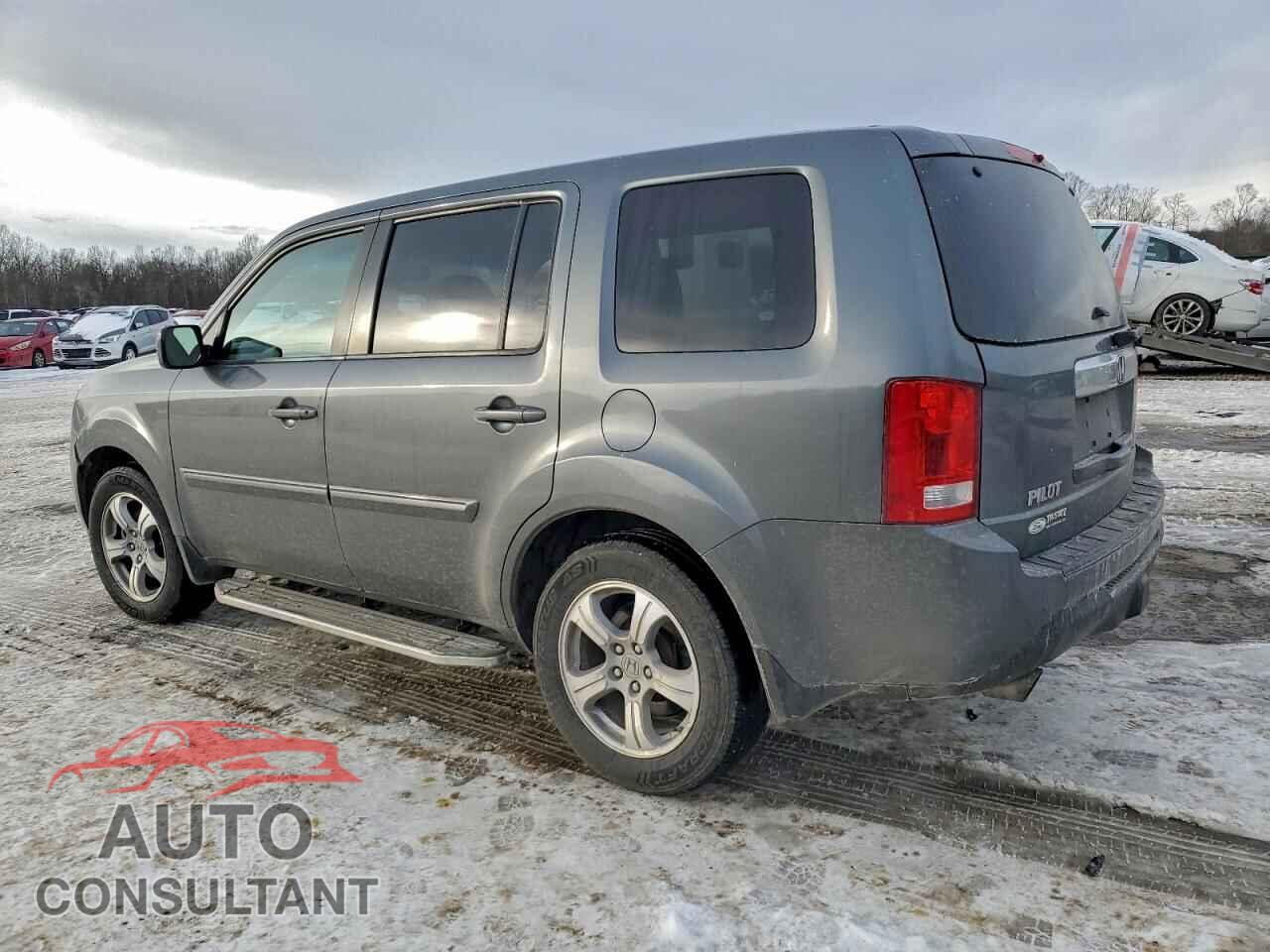 HONDA PILOT 2013 - 5FNYF4H68DB012048