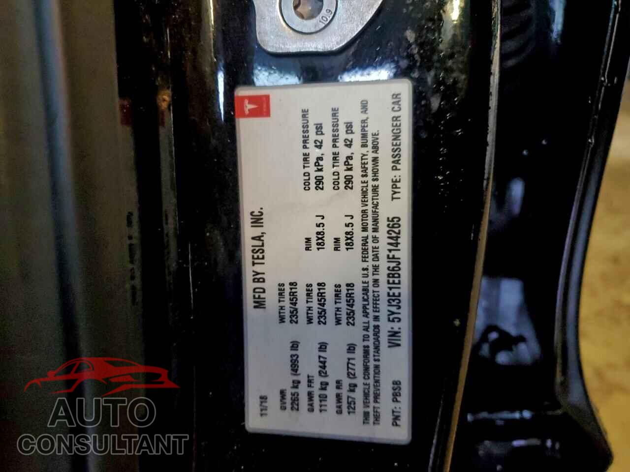 TESLA MODEL 3 2018 - 5YJ3E1EB6JF144265