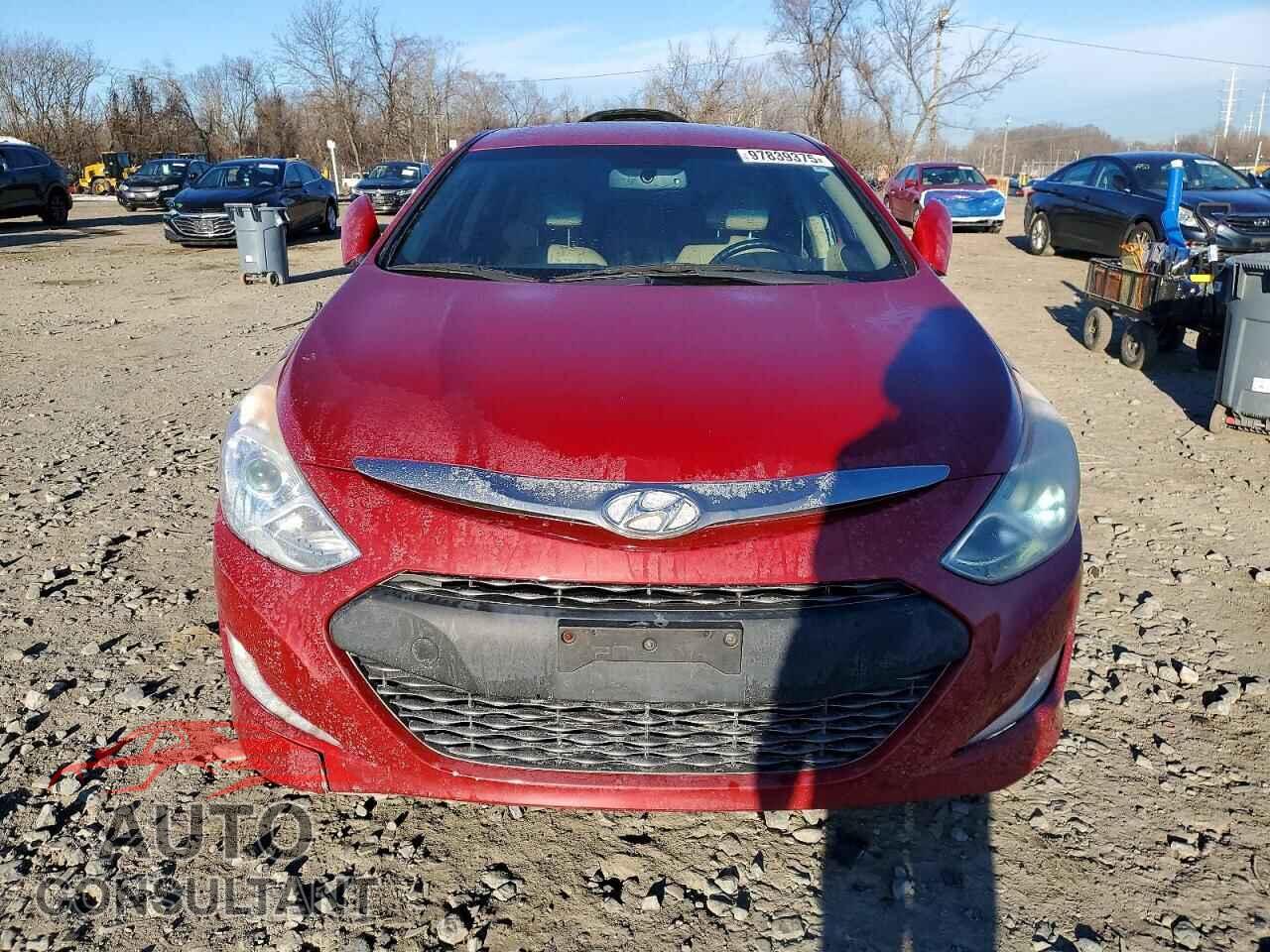 HYUNDAI SONATA 2012 - KMHEC4A49CA033112