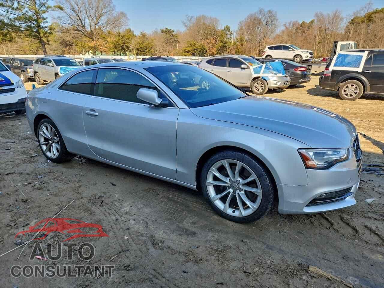 AUDI A5 2013 - WAUCFAFR4DA054583