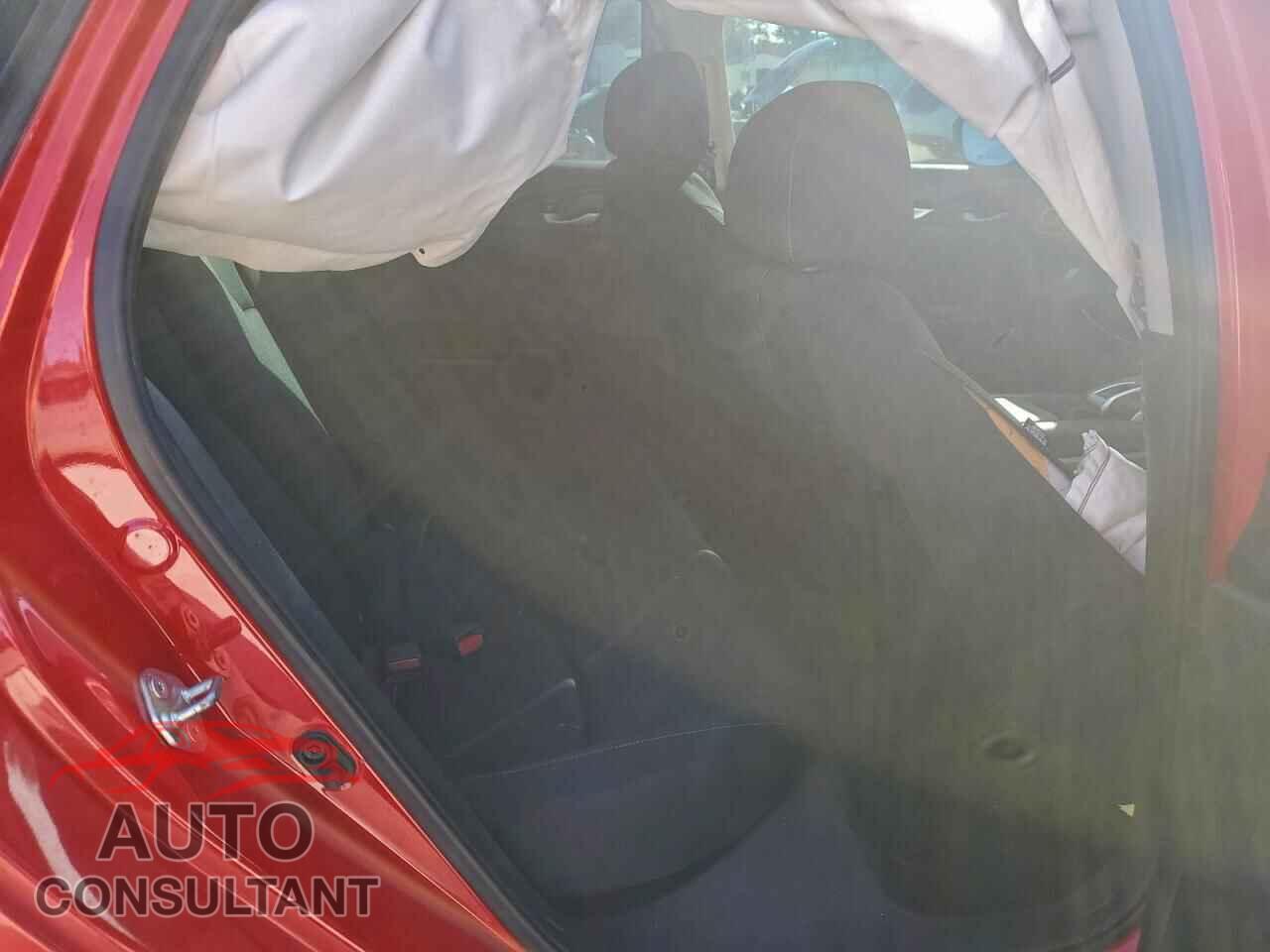 HONDA CIVIC 2019 - 2HGFC2F66KH501063