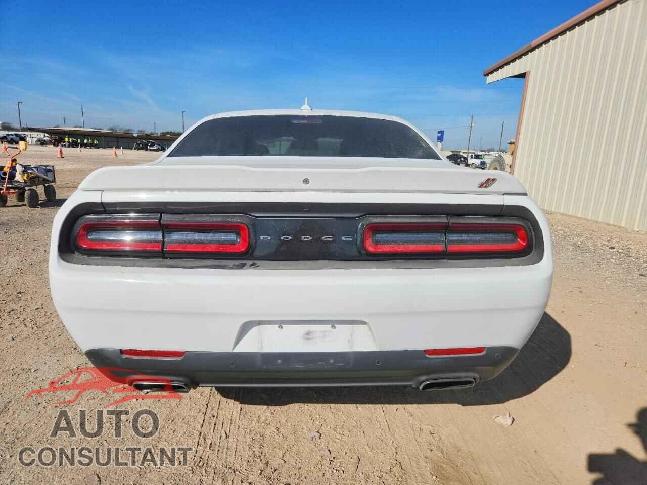 DODGE CHALLENGER 2018 - 2C3CDZGG1JH257016