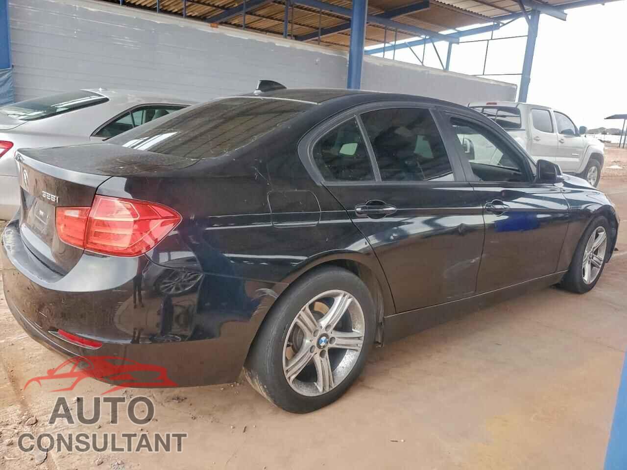 BMW 3 SERIES 2013 - WBA3C1C55DF438935