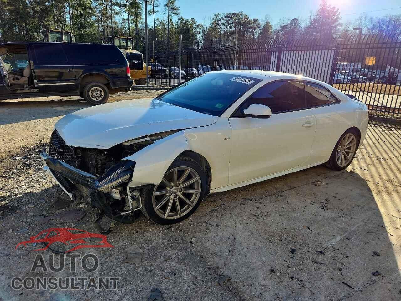 AUDI A5 2015 - WAUMFAFR2FA057795
