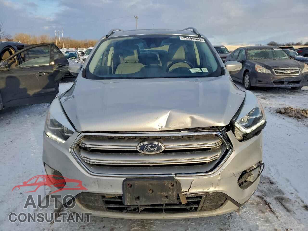 FORD ESCAPE 2017 - 1FMCU9J96HUE31977