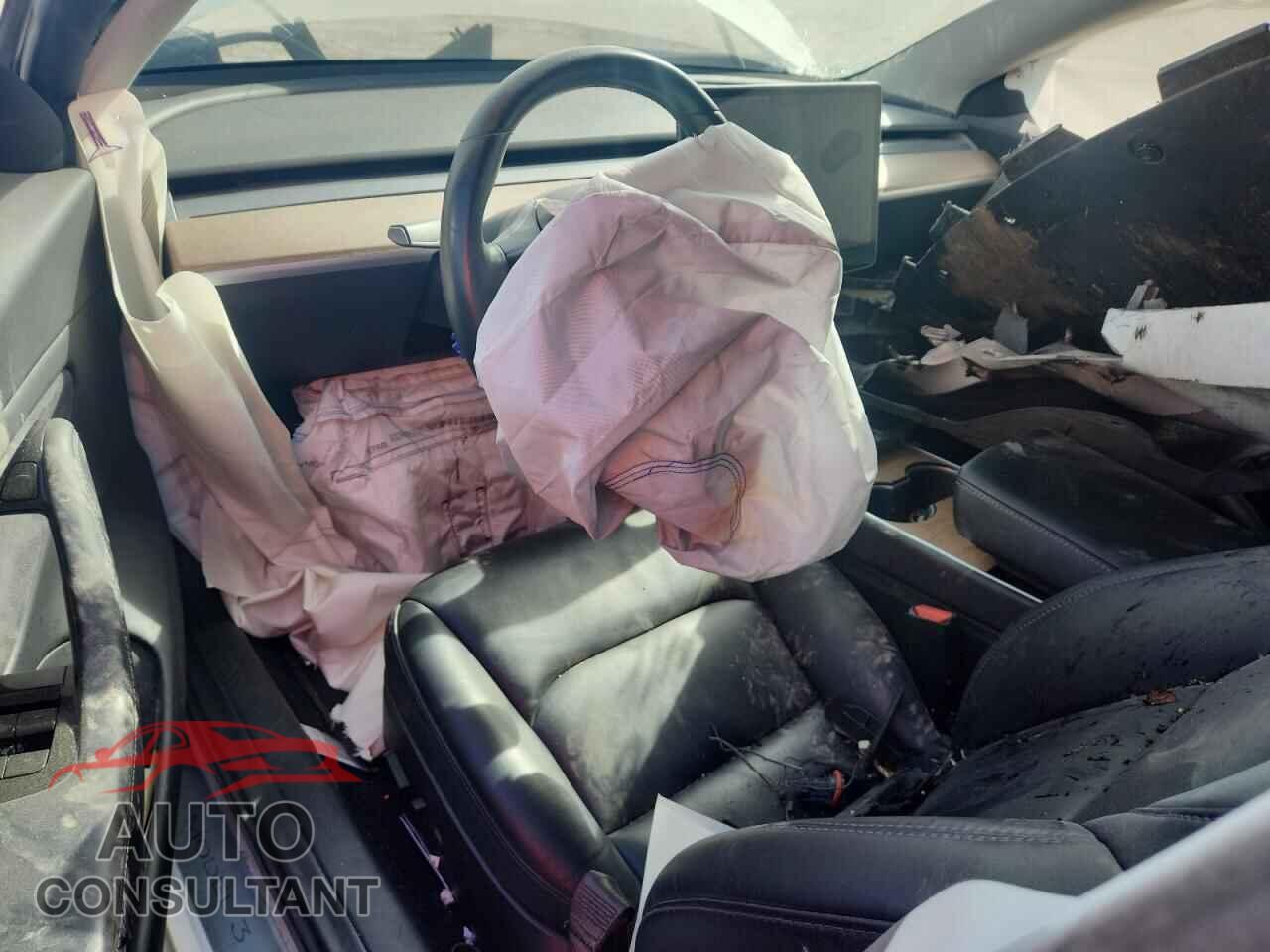 TESLA MODEL 3 2018 - 5YJ3E1EA2JF033171