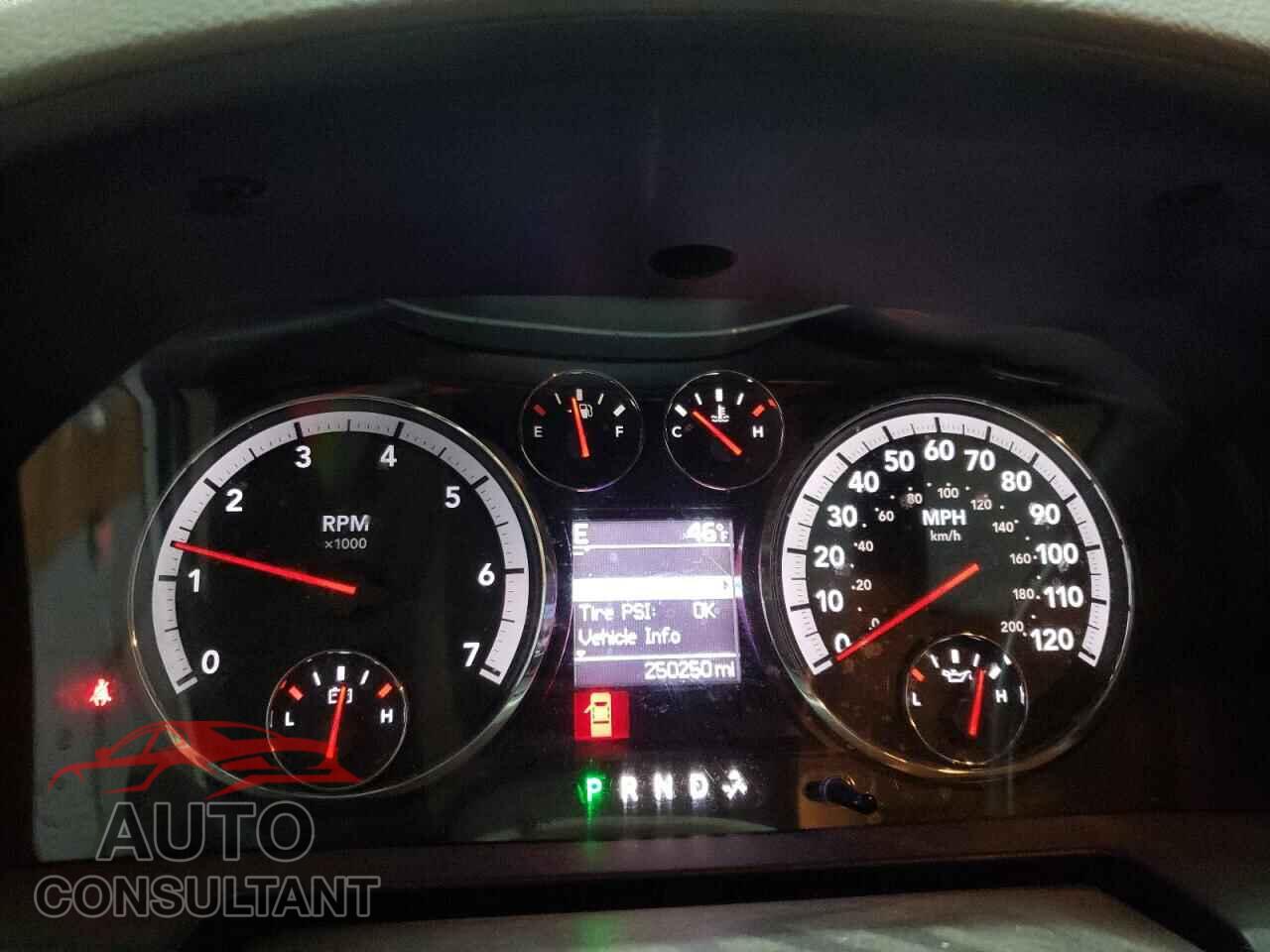 DODGE RAM 1500 2012 - 1C6RD7LT6CS252586