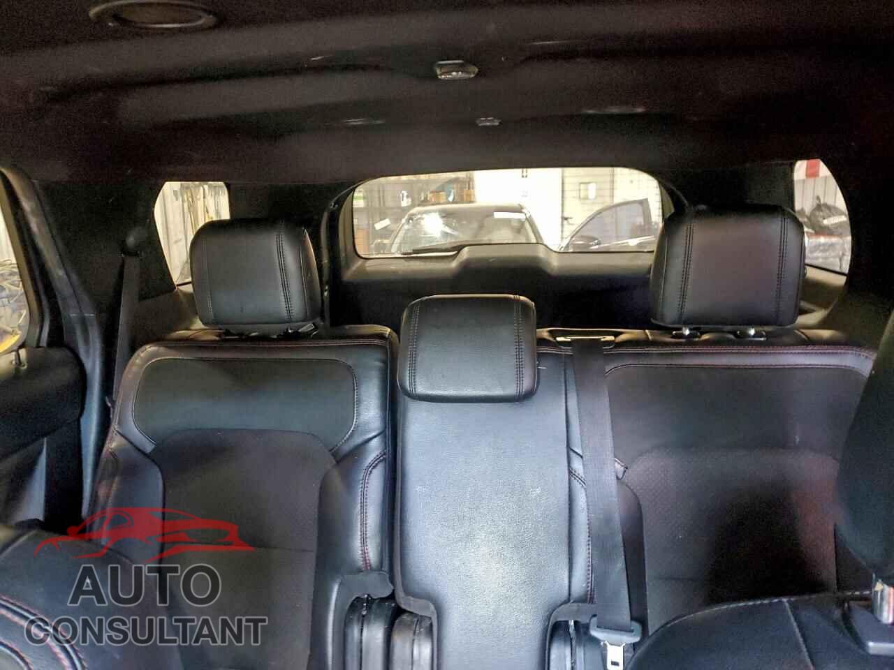 FORD EXPLORER 2018 - 1FM5K7D85JGB54829