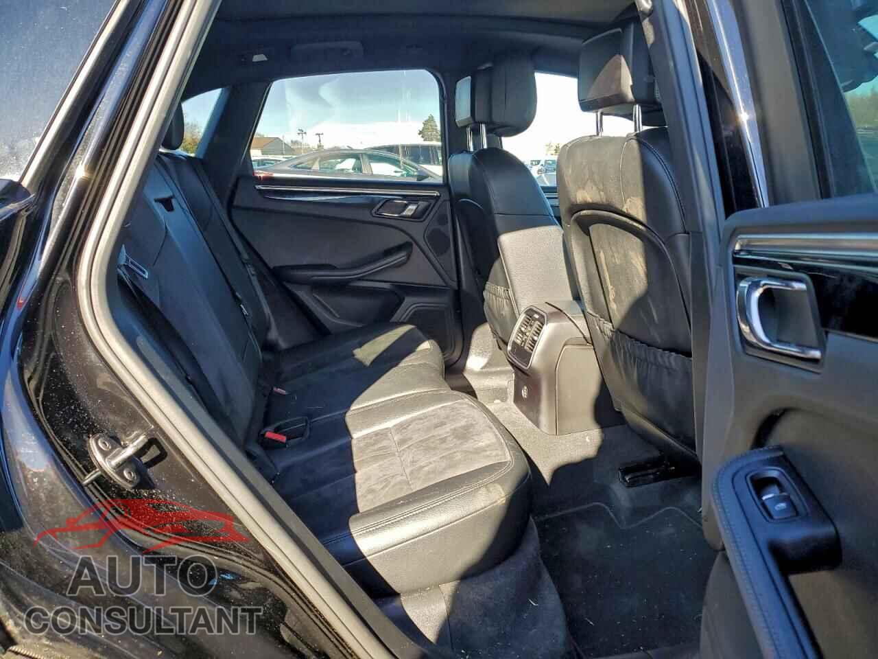 PORSCHE MACAN 2017 - WP1AA2A59HLB81616