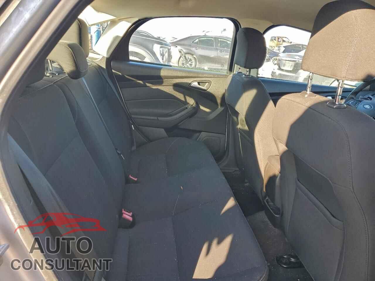 FORD FOCUS 2016 - 1FADP3F25GL321991